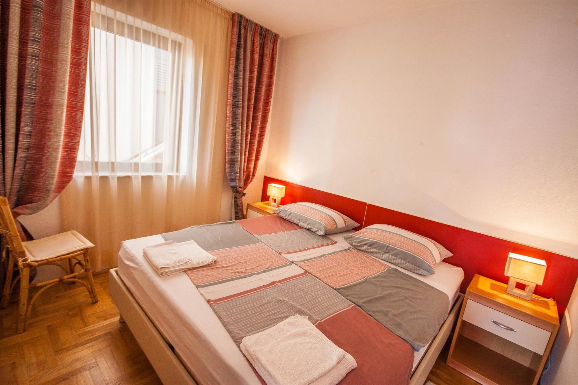 Apartments Rosanda Pakoštane Eksteriør billede